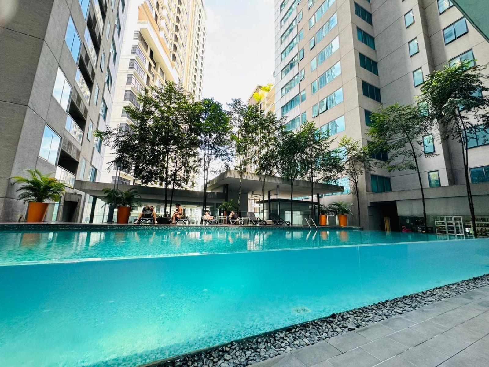 Summer Suites Klcc By Homestay Kuala Lumpur Exterior foto